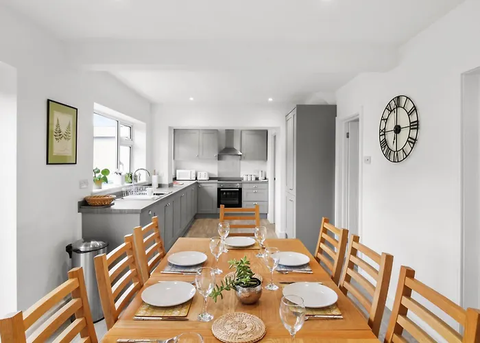 Stunning 4 Bedroom Home Near Cotswolds And Stratford Upon Avon